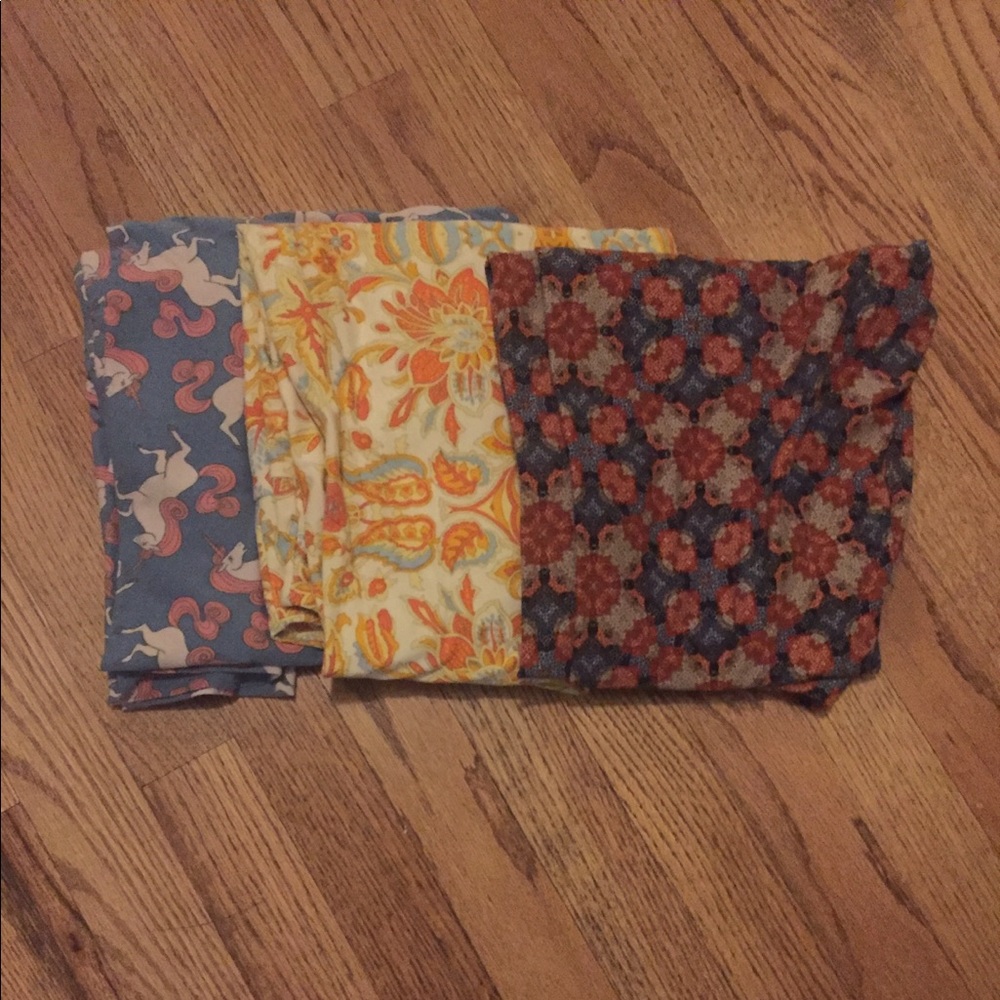 MAKE AN OFFER BUNDLE! TC LULAROE LEGGINGS